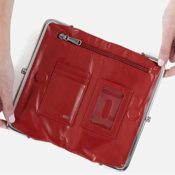 HOBO Lauren NWT Scarlet Leather Wristlet - Picture 2 of 10